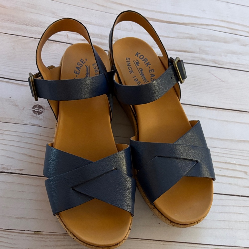 Kork-Ease Women's Platform Dark Blue Sandals size 7B